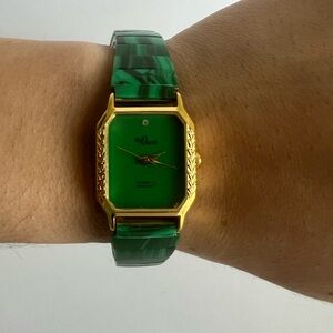 Vintage BijOwin Dial Japan Movement Green Watch Green Stone, New Battery